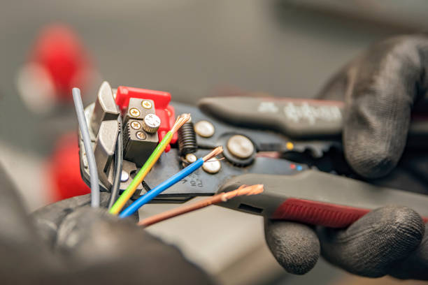 Best Electrical Installation Contractor  in Santa Clara, OR
