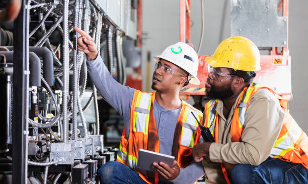 Best Local Electrician Companies  in Santa Clara, OR